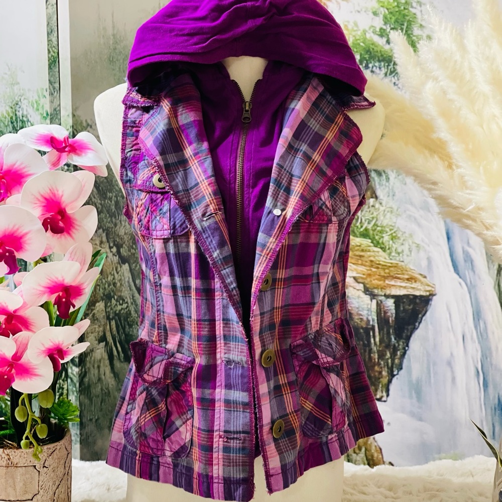 Maurice's women's